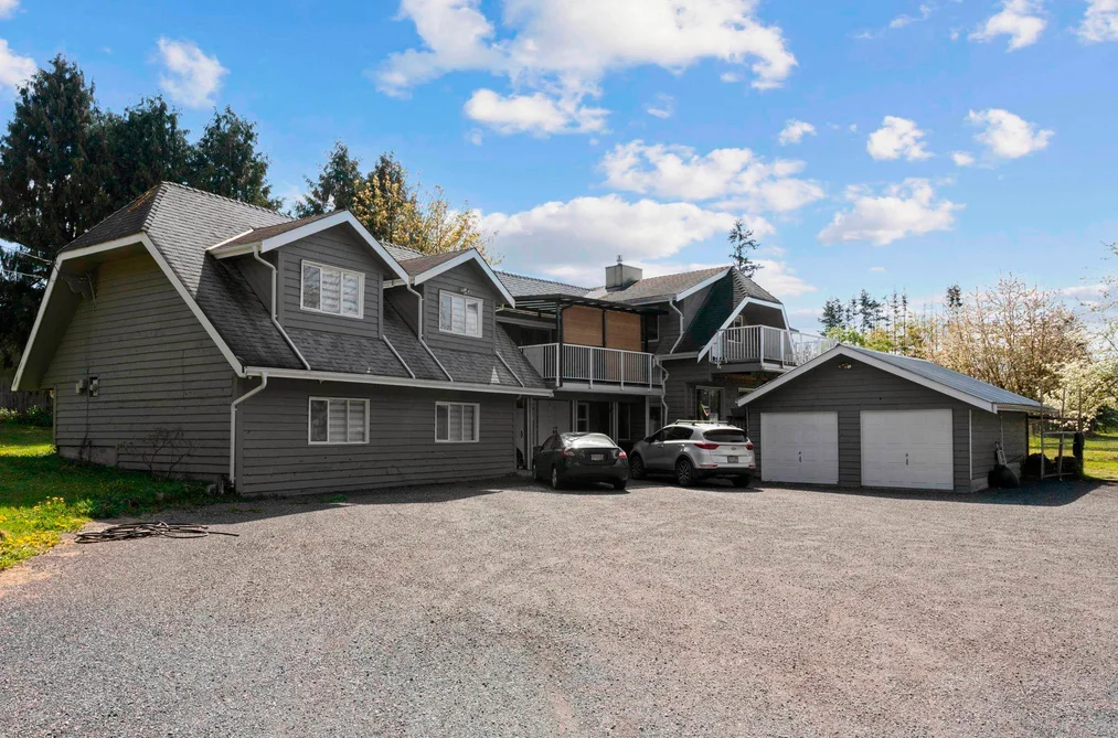 House for sale at 25412 58 Avenue Langley British Columbia - MLS: R3085126