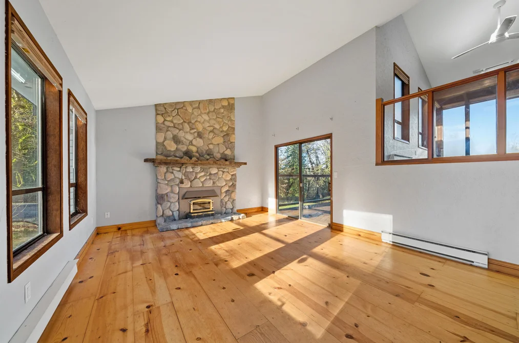 25443 BOSONWORTH AVENUE, Maple Ridge BC V2W 1G9, Maple Ridge BC — Residential for Sale - Photo 4