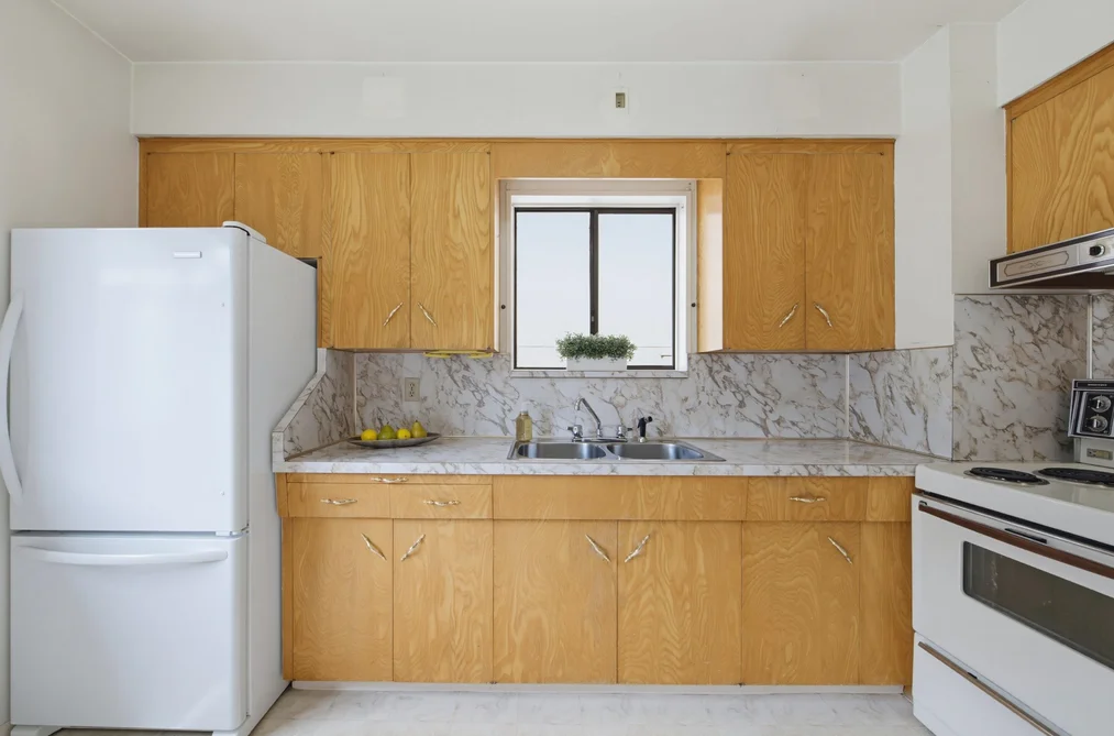 2546 NAPIER STREET, Vancouver BC V5K 2W5, Vancouver BC — Residential for Sale — Photo 11 of 34