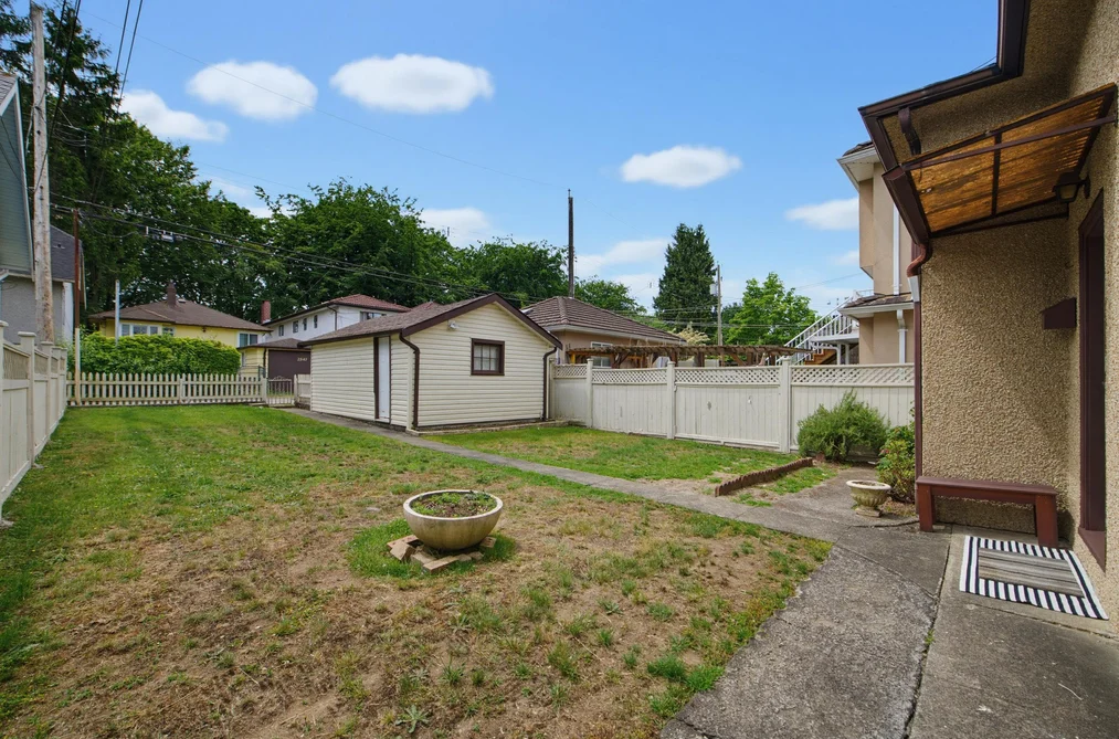 2546 NAPIER STREET, Vancouver BC V5K 2W5, Vancouver BC — Residential for Sale — Photo 31 of 34