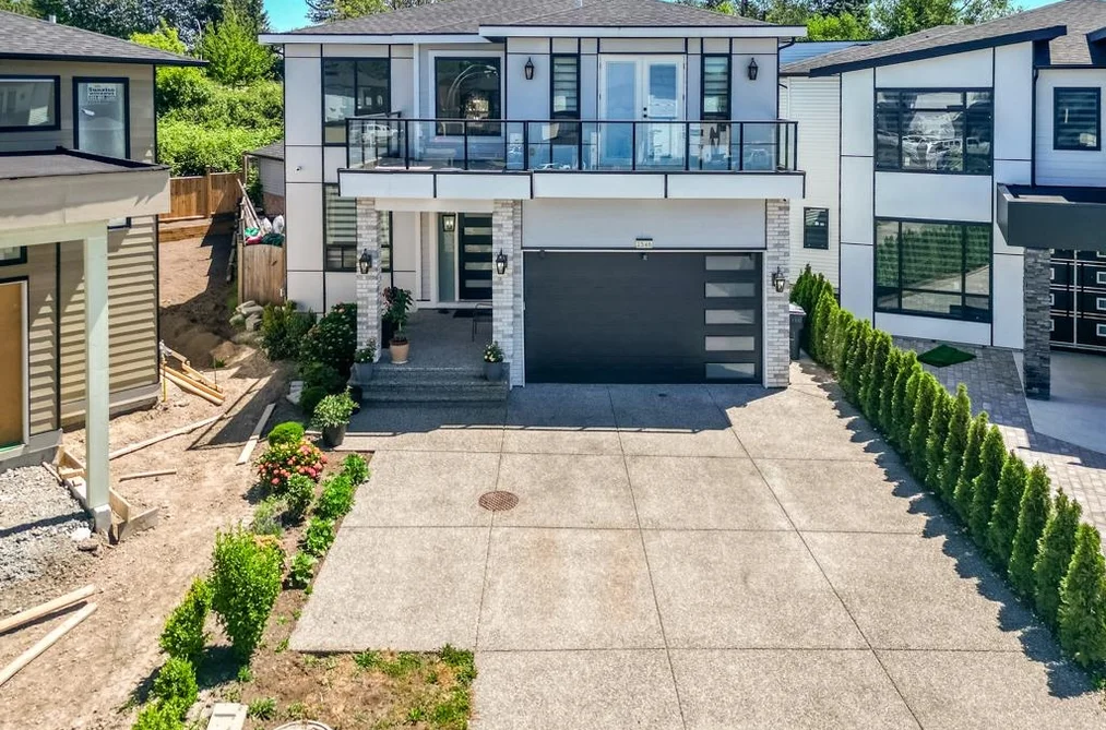 2546 TERMINAL COURT, Abbotsford BC V4X 0C4, Abbotsford BC — Residential for Sale - Photo 2