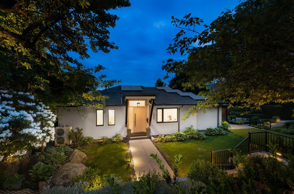 255 SANDRINGHAM CRESCENT, North Vancouver BC V7N 2R7, North Vancouver BC — Residential for Sale - Photo 3