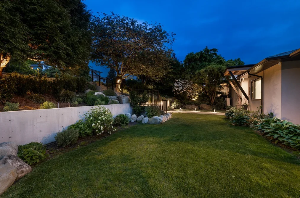 255 SANDRINGHAM CRESCENT, North Vancouver BC V7N 2R7, North Vancouver BC — Residential for Sale - Photo 4