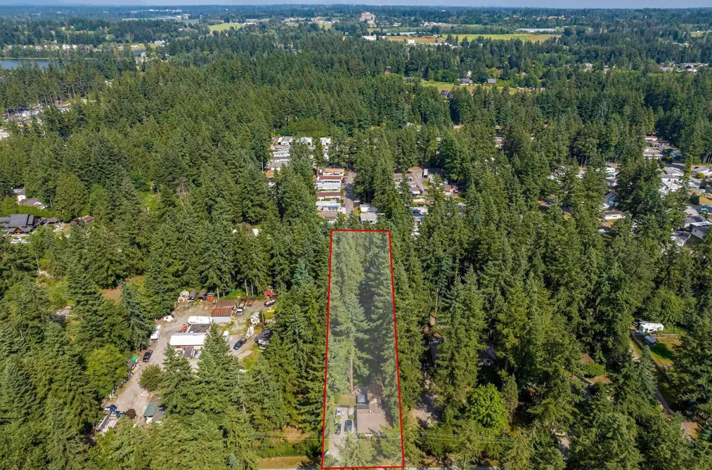 2552 200 STREET, Langley BC V2Z 1X1, Langley BC — Residential for Sale - Photo 2