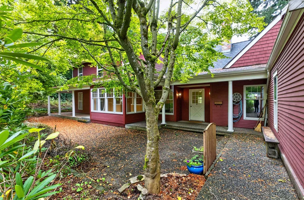 2555 128 St, Surrey, BC - MLS: R3172070