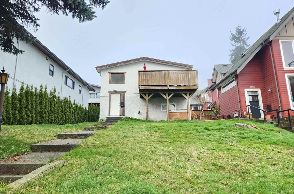 House for sale at 2557 E Kent Avenue North Vancouver British Columbia - MLS: R3081936
