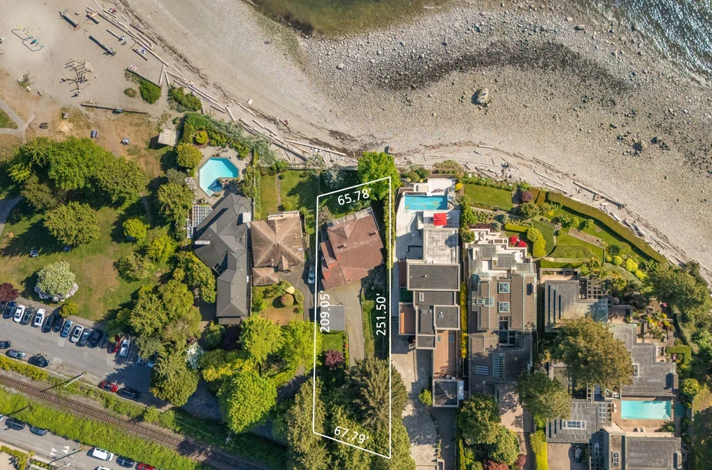 2560 BELLEVUE AVENUE, West Vancouver BC V7V 1E4, West Vancouver BC — Residential for Sale - Photo 2