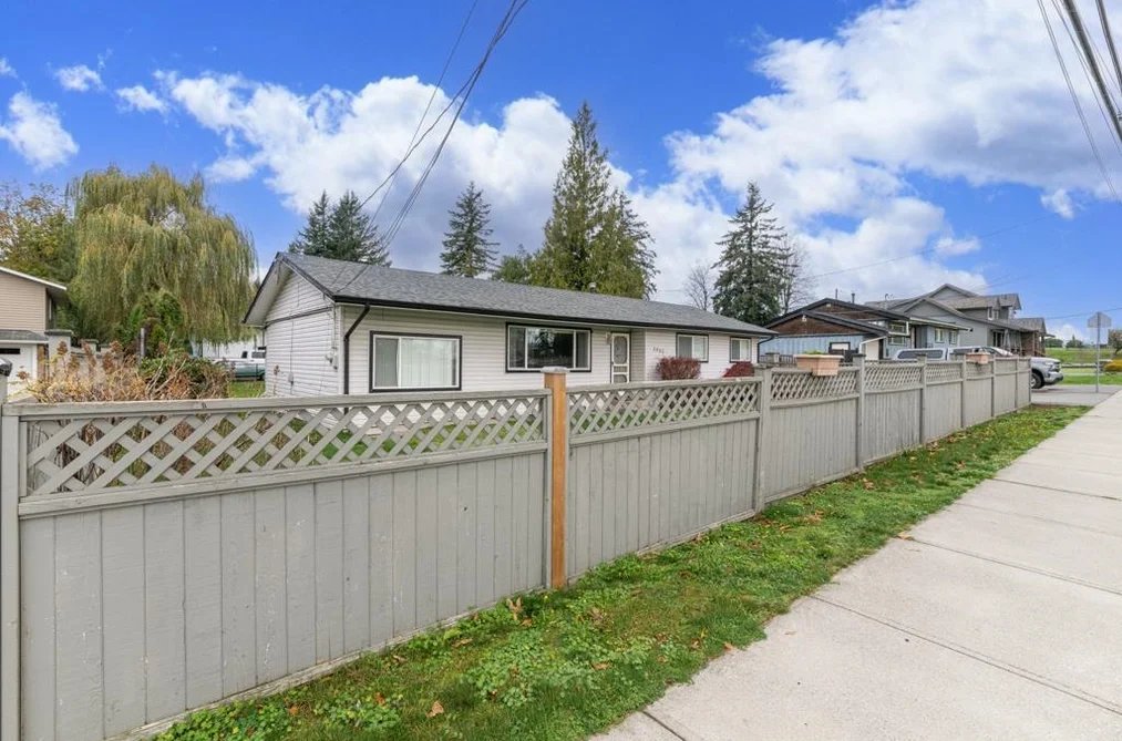 2561 ROSS ROAD, Abbotsford BC V4X 1J3, Abbotsford BC — Residential for Sale - Photo 4