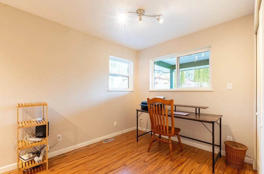 2562 MILES ROAD, Roberts Creek BC V0N 2W4, Roberts Creek BC — Residential for Sale — Photo 17 of 40