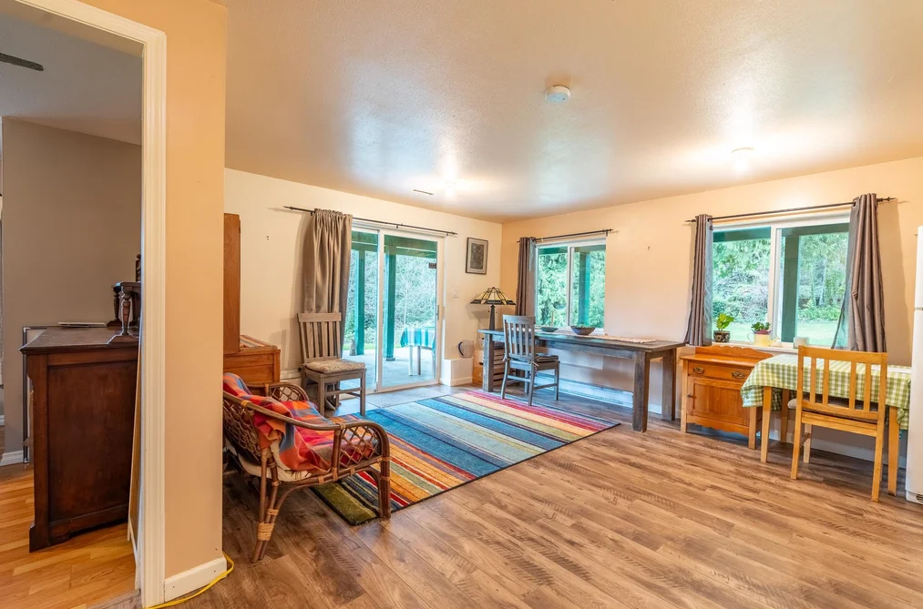 2562 MILES ROAD, Roberts Creek BC V0N 2W4, Roberts Creek BC — Residential for Sale — Photo 33 of 40