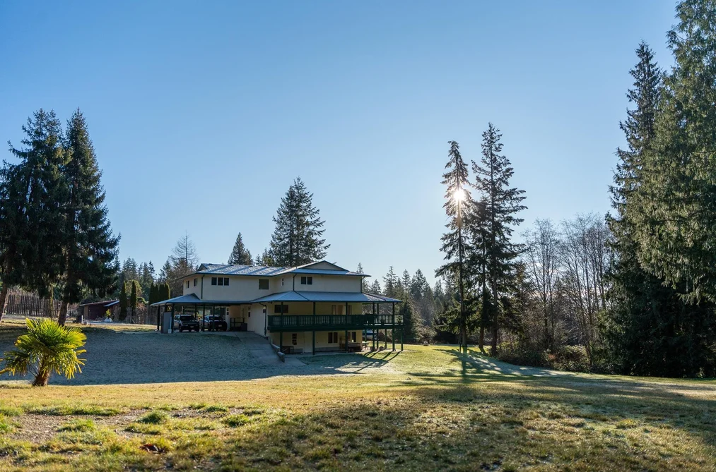 2562 MILES ROAD, Roberts Creek BC V0N 2W4, Roberts Creek BC — Residential for Sale — Photo 4 of 40