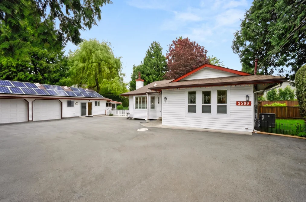 2566 126TH STREET, Surrey BC V4A 3P7, Surrey BC — Residential for Sale - Photo 2
