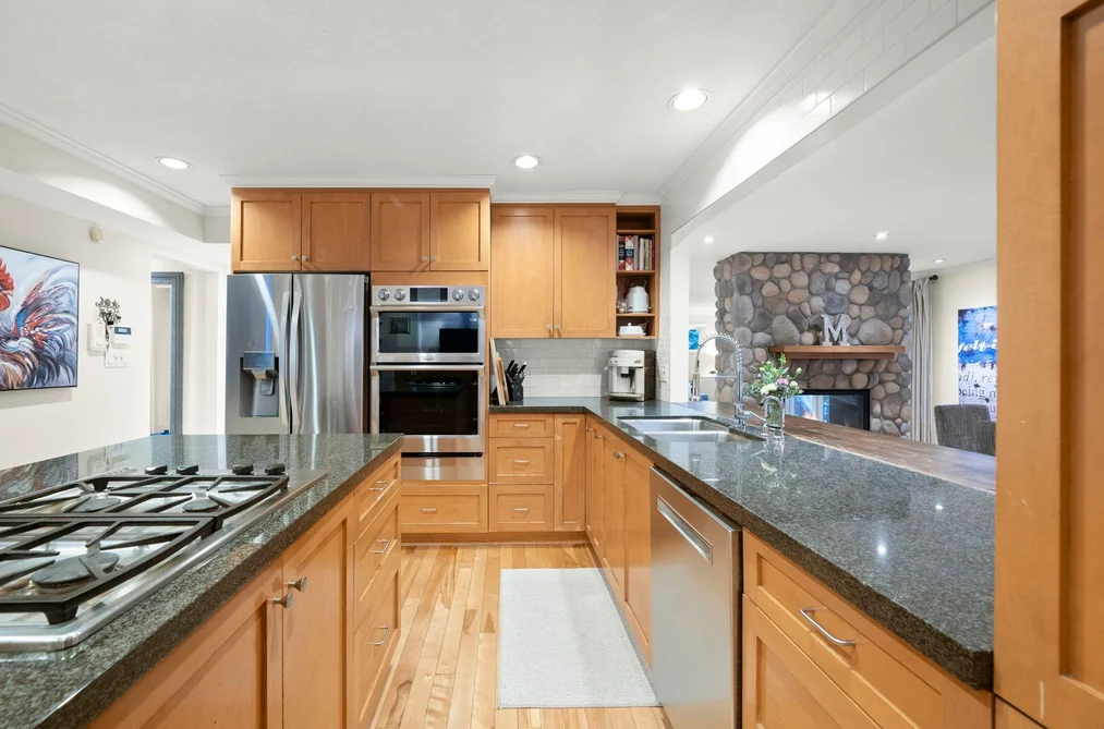 2569 HYANNIS POINT, North Vancouver BC V7H 1R9, North Vancouver BC — Residential for Sale - Photo 7