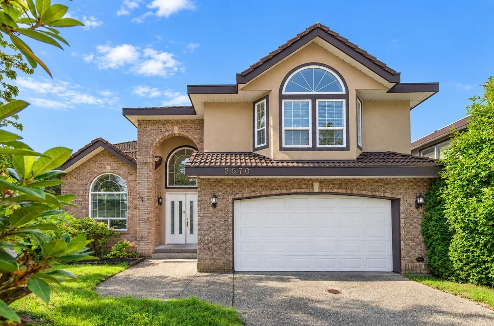 2570 Diamond Cres, Coquitlam, BC - MLS: R3177915