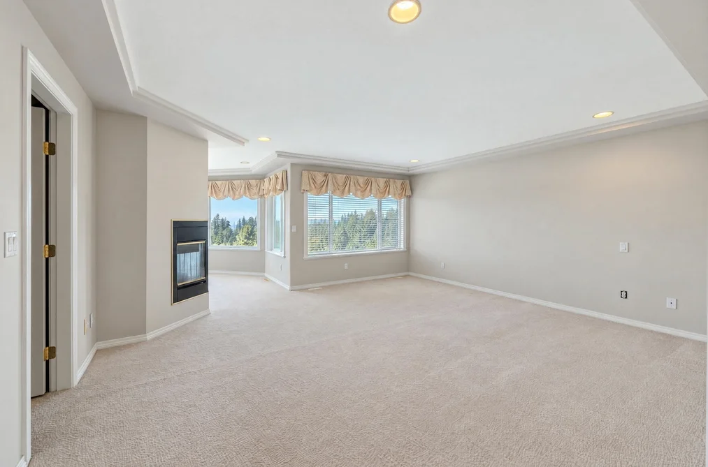 2570 Diamond Crescent, Coquitlam, BC - House for Sale - Photo 18 of 26 2570 Diamond Crescent, Coquitlam, BC - House for Sale - Photo 18 of 26