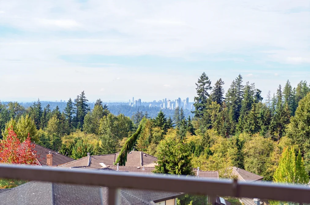 2570 Diamond Crescent, Coquitlam, BC - House for Sale - Photo 24 of 26 2570 Diamond Crescent, Coquitlam, BC - House for Sale - Photo 24 of 26