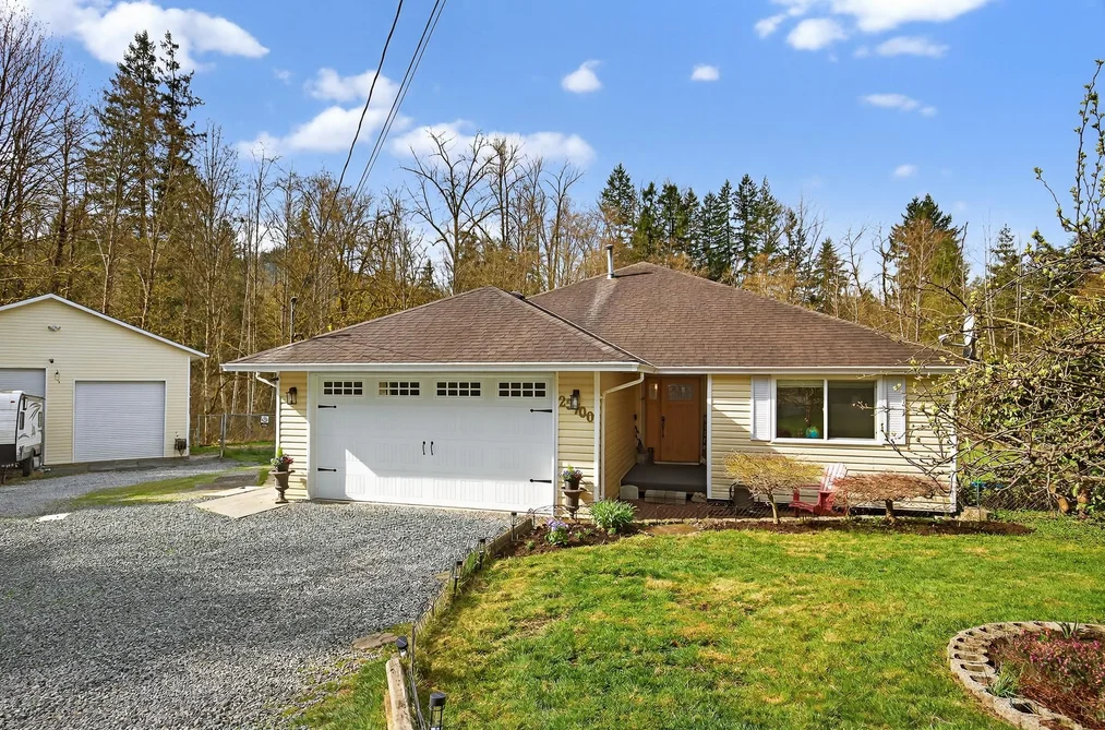25700 116 AVENUE, Maple Ridge BC V4R 1Z6, Maple Ridge BC — Residential for Sale - Photo 2