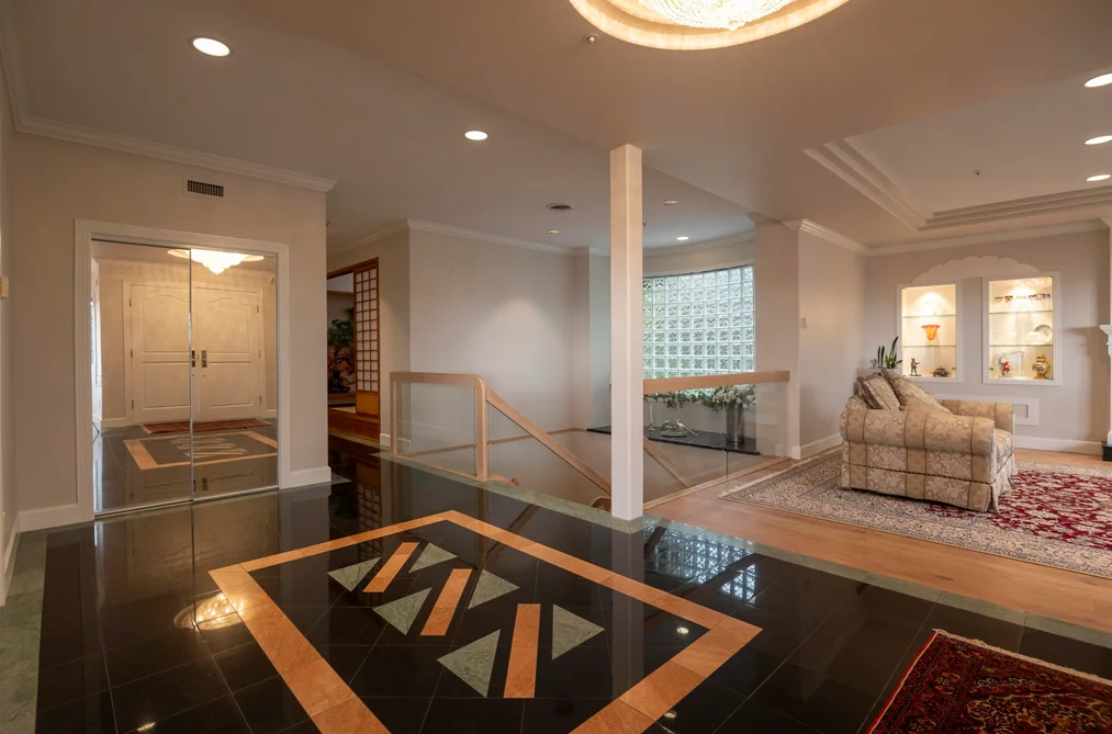 2572 WESTHILL CLOSE, West Vancouver BC V7S 3E6, West Vancouver BC — Residential for Sale - Photo 2