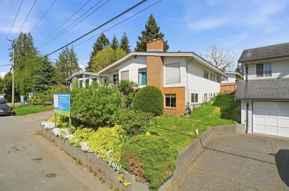 2574 CAMPBELL AVENUE, Abbotsford BC V2S 4A4, Abbotsford BC — Residential for Sale - Photo 2
