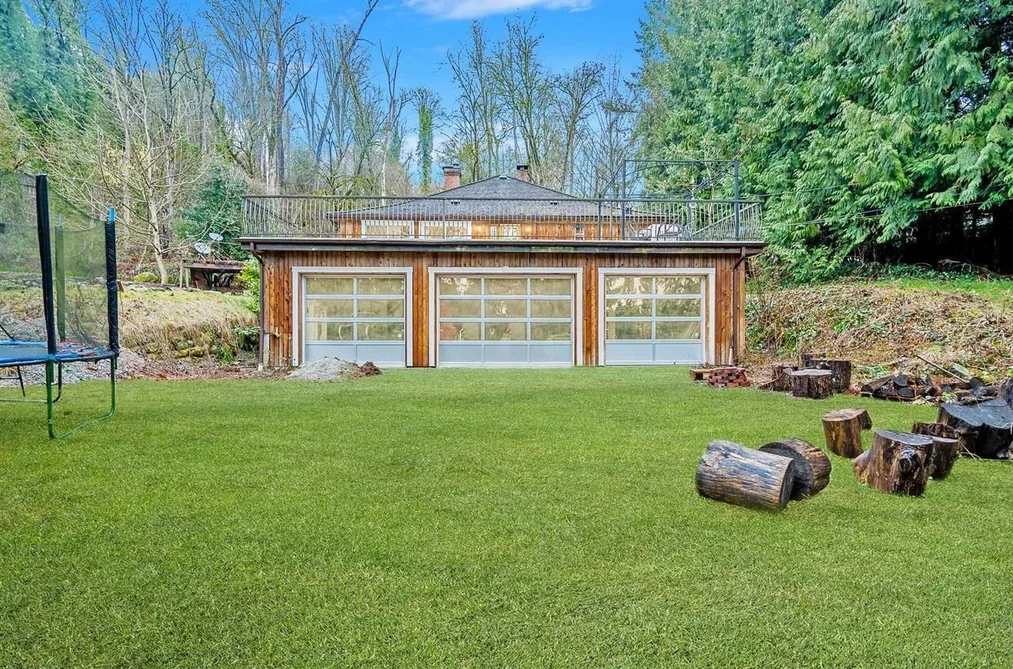House for sale at 25745 Lougheed Highway Maple Ridge British Columbia - MLS: R3069796