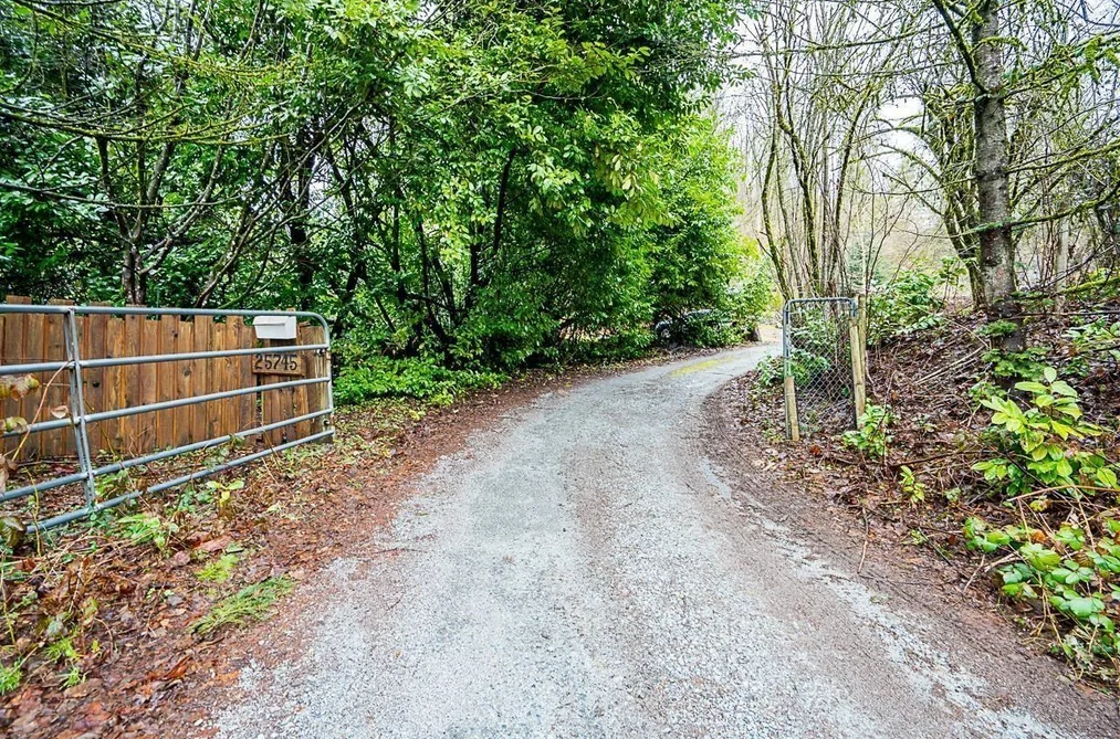 25745 LOUGHEED HIGHWAY, Maple Ridge BC V2W 1M3, Maple Ridge BC — Residential for Sale - Photo 3