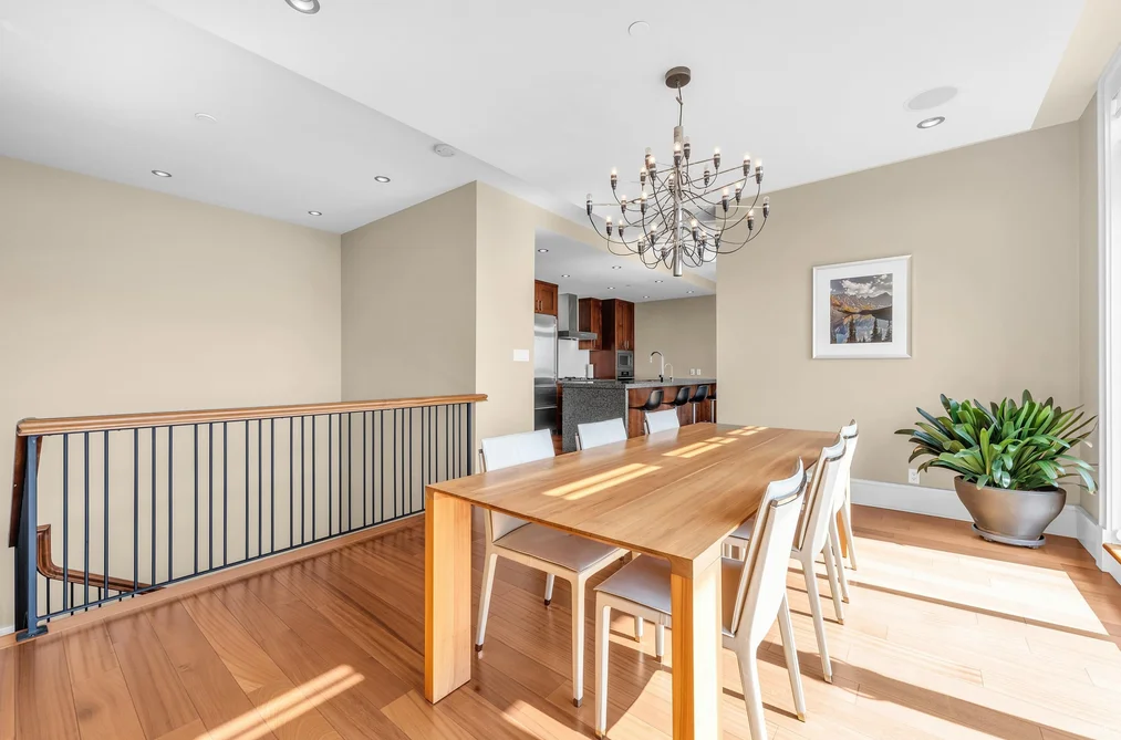 102 2575 GARDEN COURT, West Vancouver BC V7S 0A2, West Vancouver BC — Residential for Sale — Photo 14 of 40