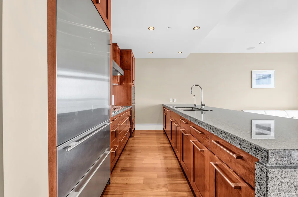 102 2575 GARDEN COURT, West Vancouver BC V7S 0A2, West Vancouver BC — Residential for Sale — Photo 17 of 40
