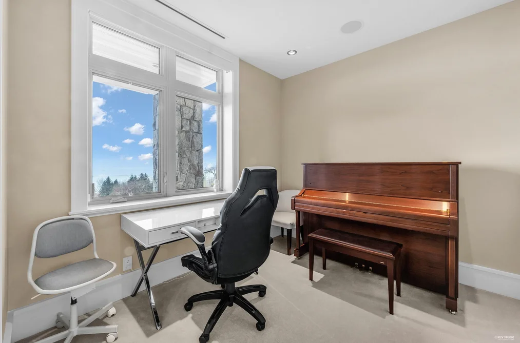 102 2575 GARDEN COURT, West Vancouver BC V7S 0A2, West Vancouver BC — Residential for Sale — Photo 38 of 40