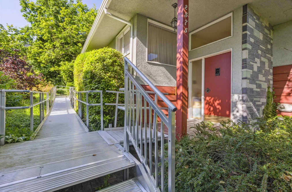 2575 QUEENS AVENUE, West Vancouver BC V7V 2Y9, West Vancouver BC — Residential for Sale - Photo 3