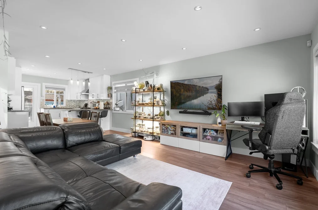 2576 E 27TH AVENUE, Vancouver BC V5R 1N1, Vancouver BC — Residential for Sale - Photo 2