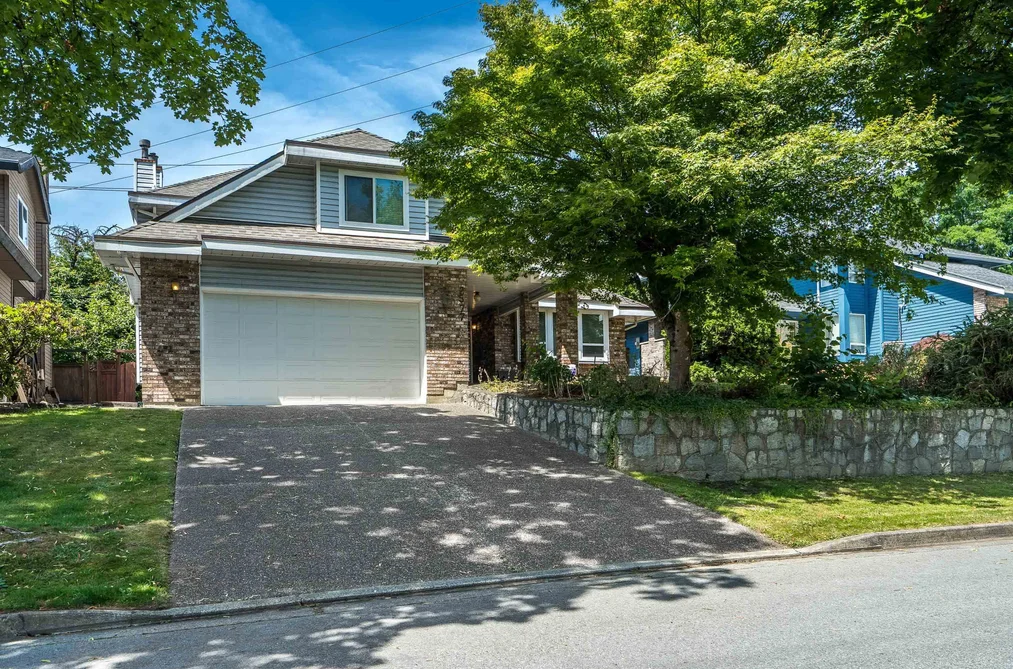 House for sale at 2577 Stoney Creek Place Burnaby British Columbia - MLS: R3167165