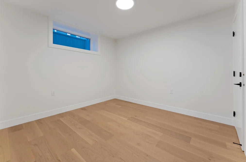 2578 E 4TH AVENUE, Vancouver, BC — Residential for Sale — Photo 25 of 35