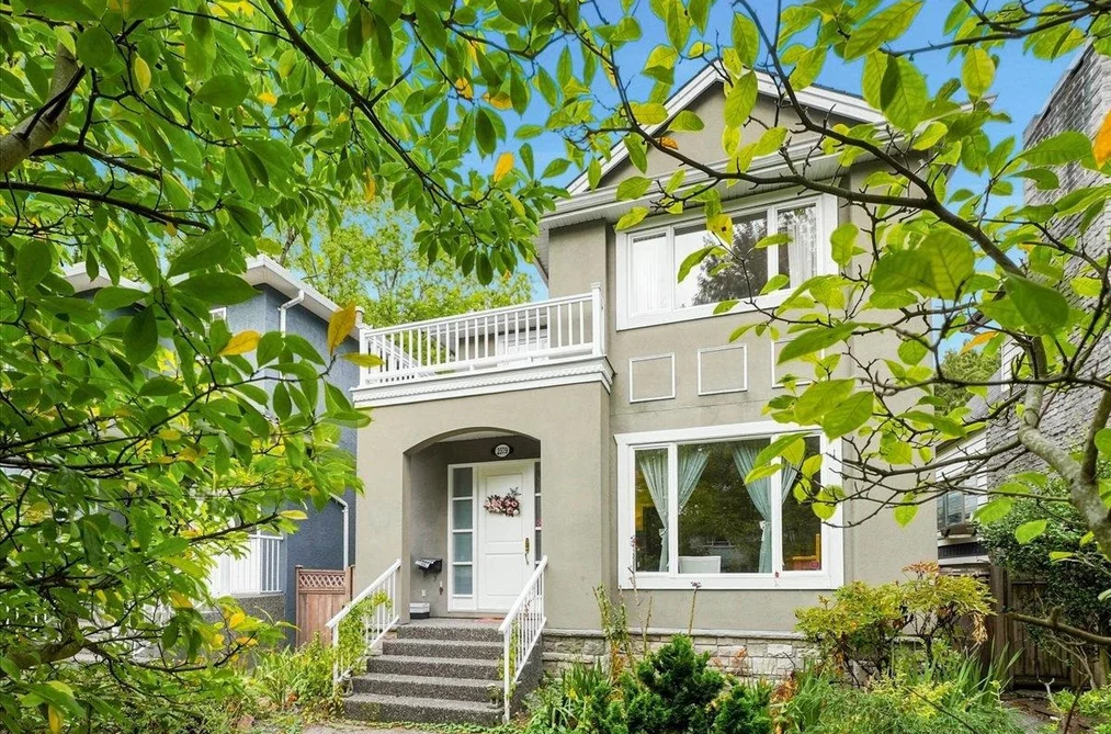 House for sale at 2579 W 45th Avenue Vancouver British Columbia - MLS: R3161614