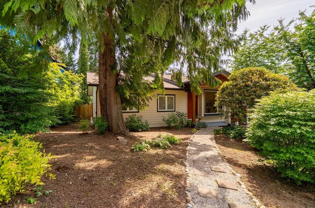 258 APRIL ROAD, Port Moody BC V3H 3W1, Port Moody BC — Residential for Sale - Photo 2