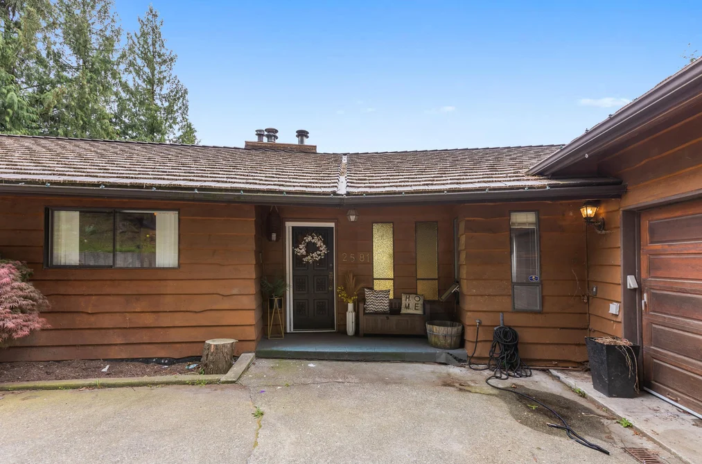 2581 ZURICH DRIVE, Abbotsford BC V3G 1C4, Abbotsford BC — Residential for Sale - Photo 2