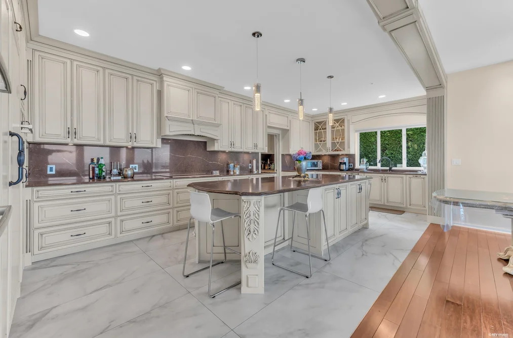 2589 CHAIRLIFT ROAD, West Vancouver BC V7S 3E5, West Vancouver BC — Residential for Sale — Photo 17 of 40