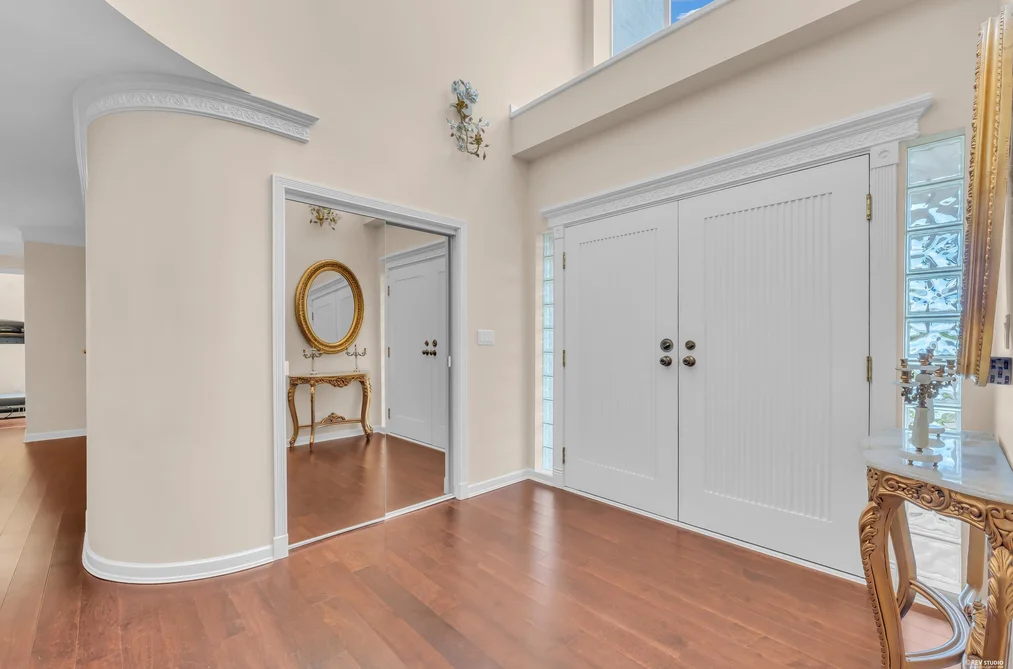 2589 CHAIRLIFT ROAD, West Vancouver BC V7S 3E5, West Vancouver BC — Residential for Sale — Photo 3 of 40