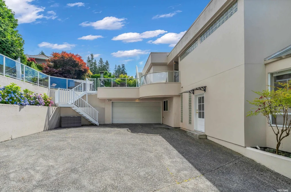 2589 CHAIRLIFT ROAD, West Vancouver BC V7S 3E5, West Vancouver BC — Residential for Sale — Photo 35 of 40