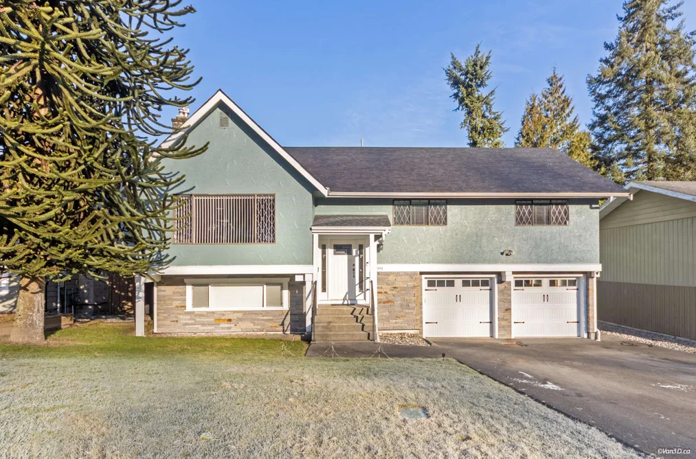 House for sale at 2591 Passage Drive Coquitlam British Columbia - MLS: R3090669