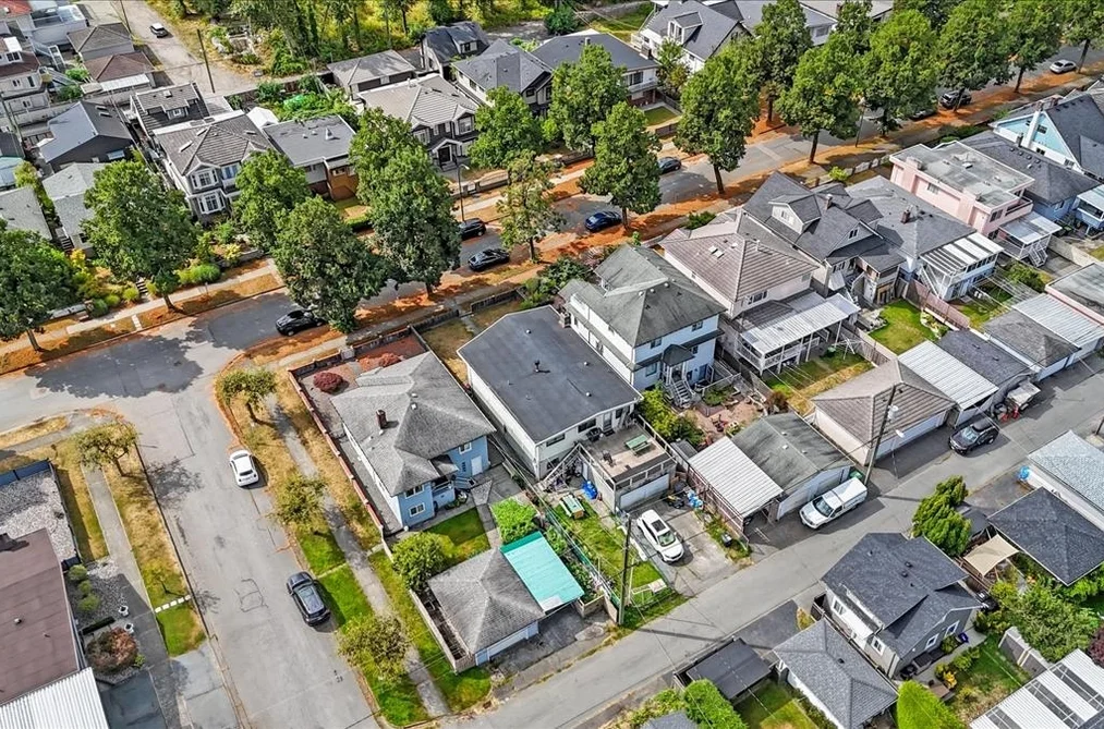 2593 E 25TH AVENUE, Vancouver BC V5R 1H2, Vancouver BC — Residential for Sale - Photo 6