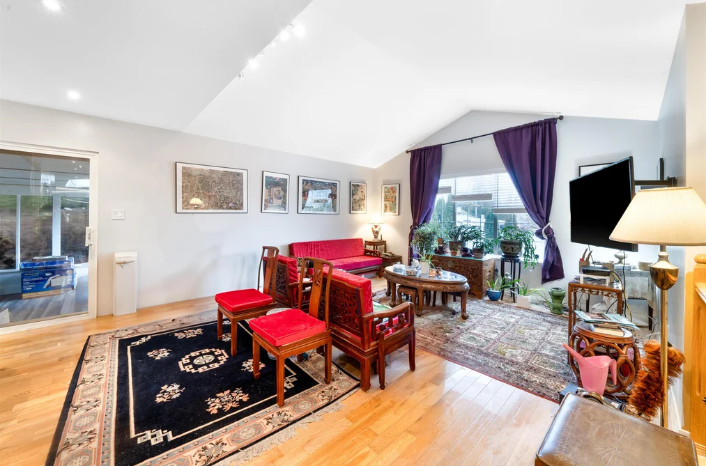 2595 WHATCOM PLACE, Abbotsford BC V3G 2W6, Abbotsford BC — Residential for Sale - Photo 2