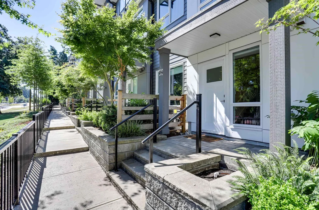Townhouse for sale at 26 15030 28 Avenue Surrey British Columbia - MLS: R3099940