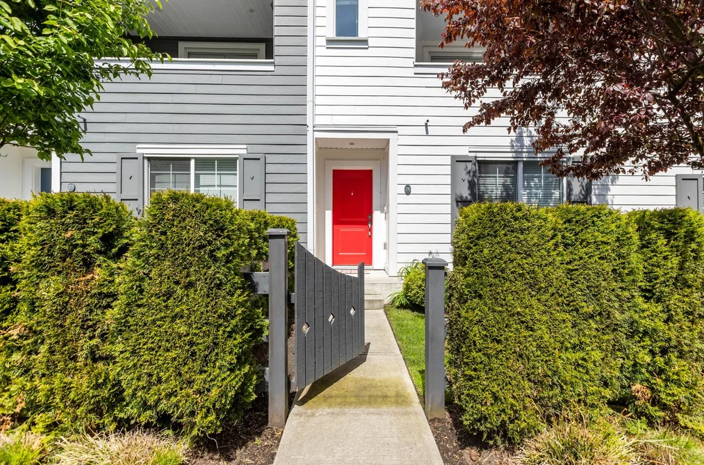 Townhouse for sale at 26 16337 15 Avenue Surrey British Columbia - MLS: R3136531