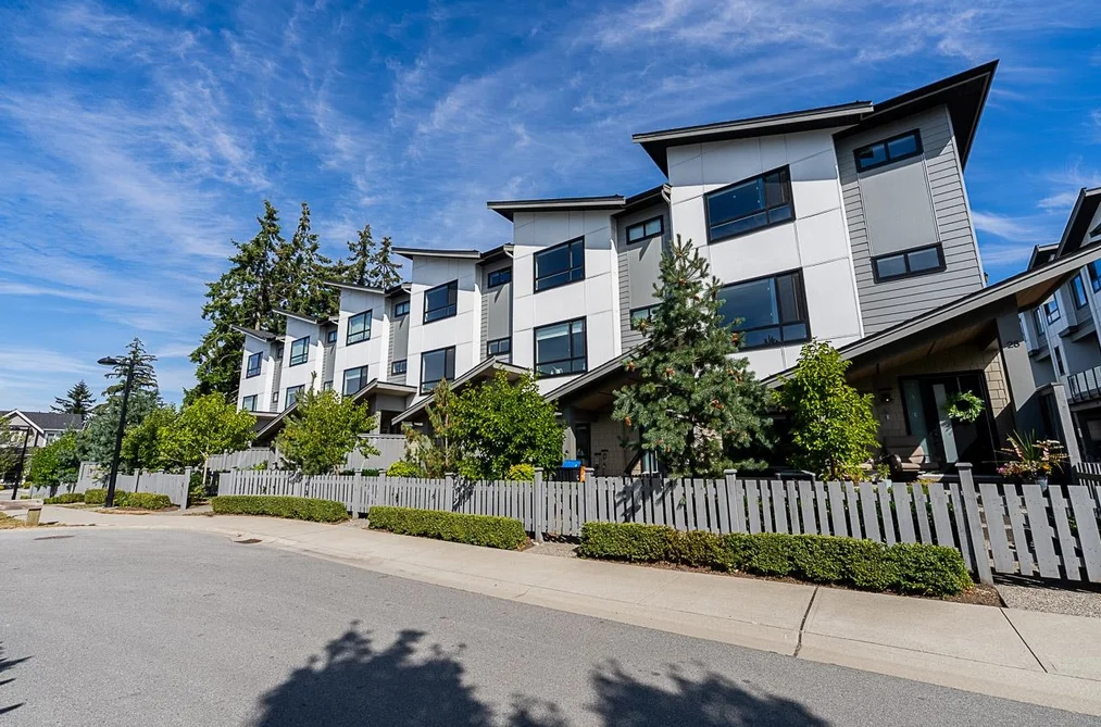 Townhouse for sale at 26 16589 25 Avenue Surrey British Columbia - MLS: R3161702