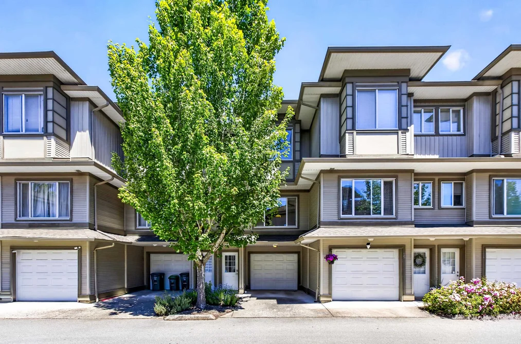 Townhouse for sale at 26 18701 66 Avenue Surrey British Columbia - MLS: R3139135