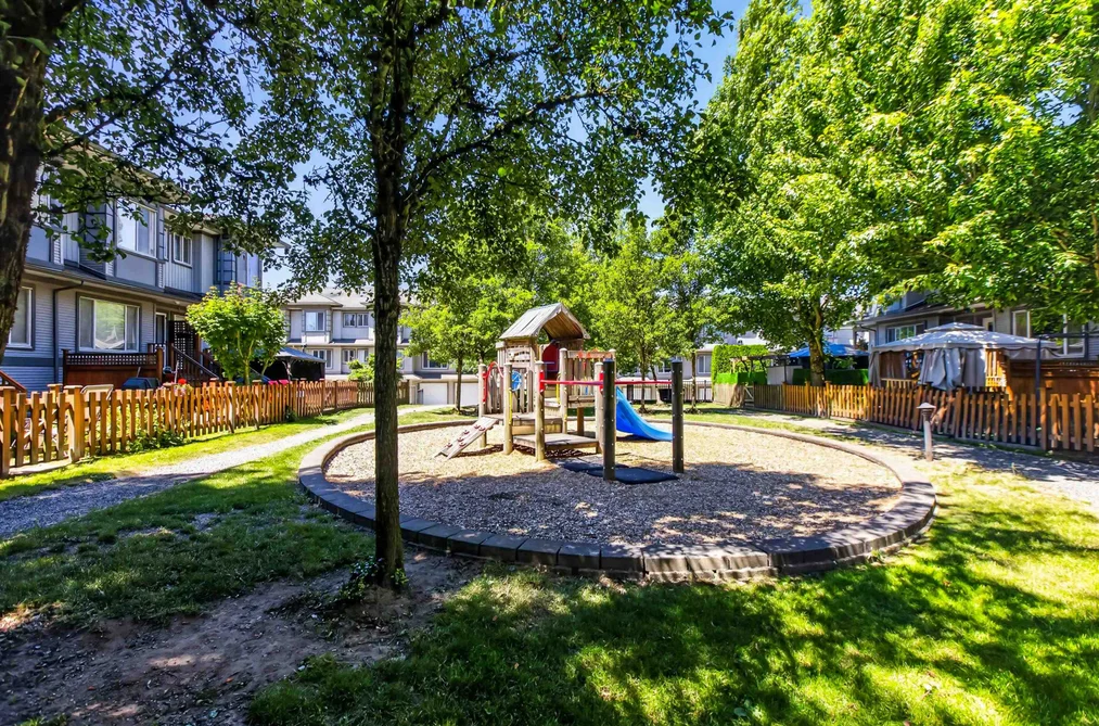 26 18701 66 AVENUE, Surrey BC V3S 4P3, Surrey BC — Residential for Sale — Photo 32 of 37