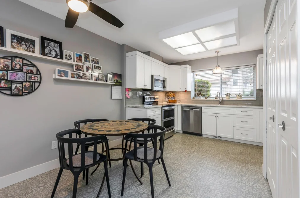 26 2023 WINFIELD DRIVE, Abbotsford BC V3G 1K5, Abbotsford BC — Residential for Sale - Photo 4