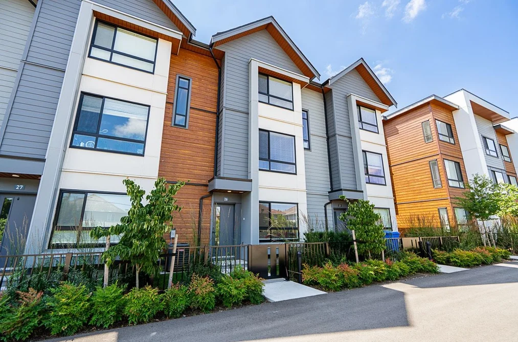 Townhouse for sale at 26 30530 Cardinal Avenue Abbotsford British Columbia - MLS: R3027206