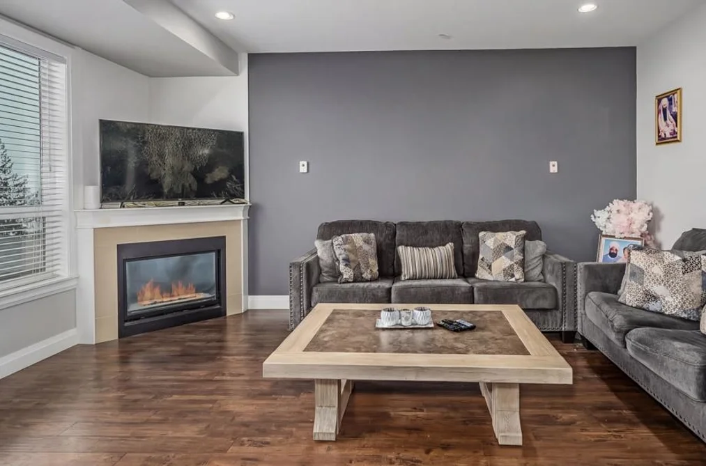 26 6026 LINDEMAN STREET, Chilliwack BC V2R 0W1, Chilliwack BC — Residential for Sale - Photo 2