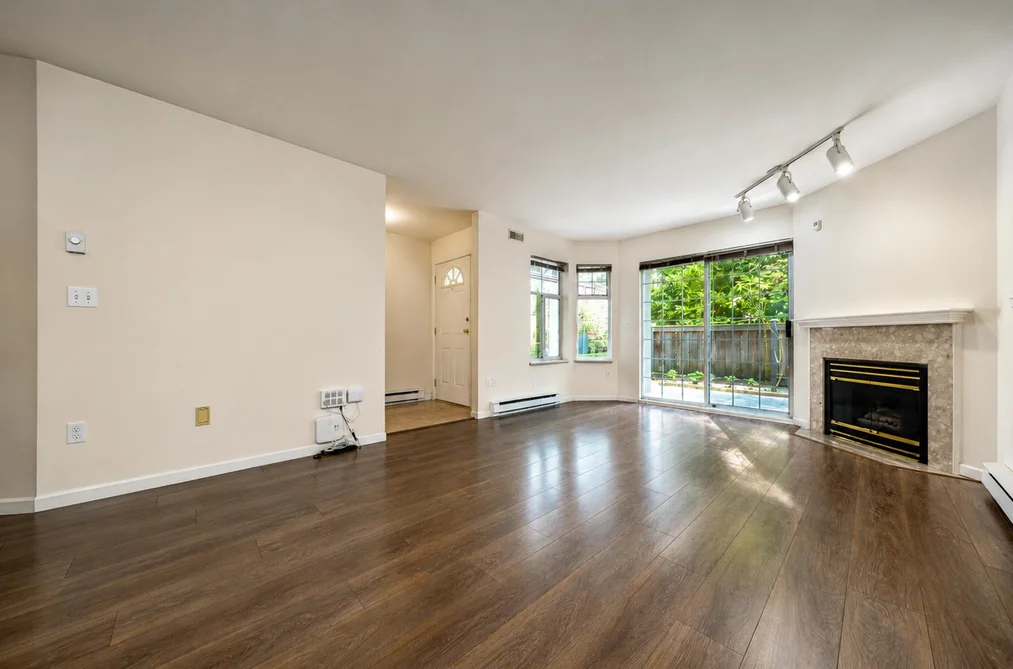 26 7175 17TH AVENUE, Burnaby BC V3N 1K8, Burnaby BC — Residential for Sale — Photo 6 of 37